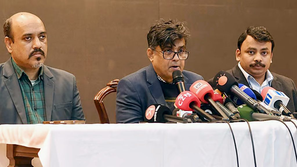 হ্যাঁ ভোটেই অনড় সরকার