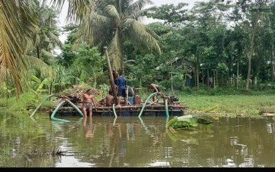 মোরেলগঞ্জে অবৈধভাবে বালু উত্তোলন বন্ধে প্রশাসনের অভিযান: ড্রেজারের পাইপ ধ্বংস