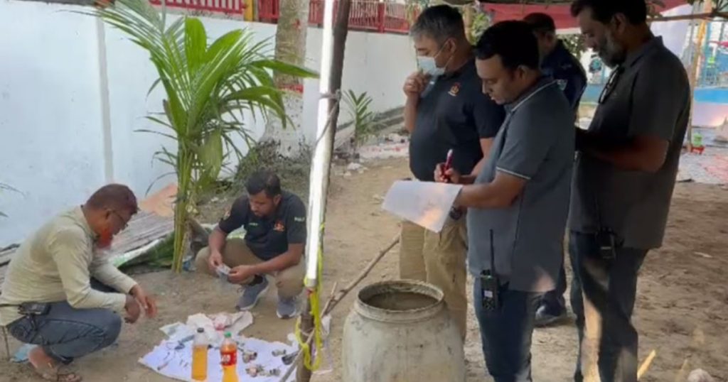 লালনের আখড়াবাড়ি থেকে উদ্ধার করা হলো টাইম বোমা: এলাকায় চরম আতঙ্ক, বিজিবি মোতায়েন